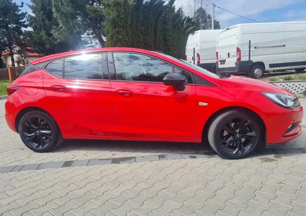 Opel Astra cena 69900 przebieg: 130000, rok produkcji 2018 z Wieliczka małe 232